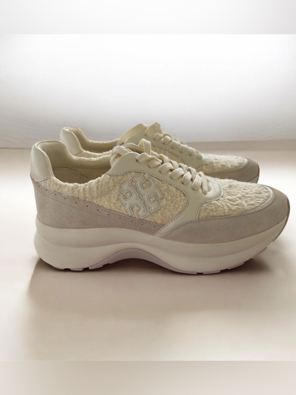 ♥️🍀♥️ Tory Burch Kick Trainer in the "New Ivory"  size 9 US